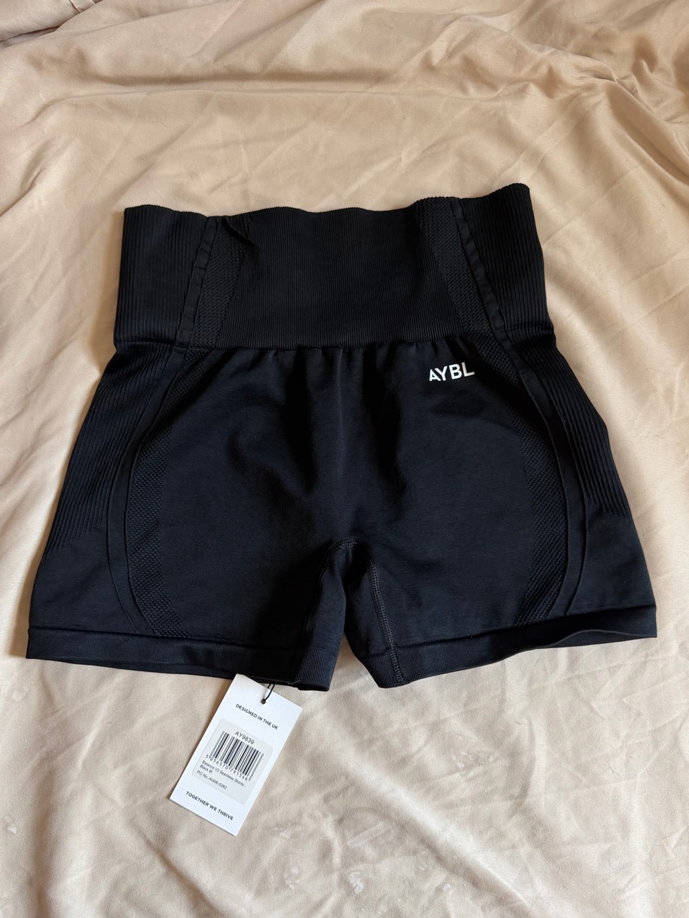 AYBL Balance V3 Seamless Shorts Black Size M NWT High Waist Gym Workout